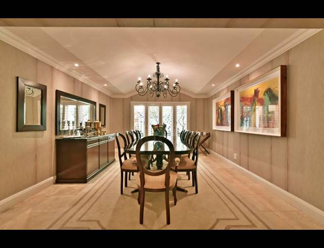 5 BEDROOM HOUSE FOR SALE IN SANDHURST